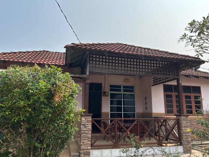 Kalong Bay Homestay - Villa Seroja