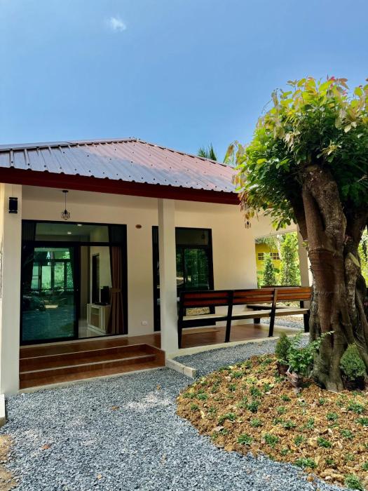 Baan Sai Pa Lee