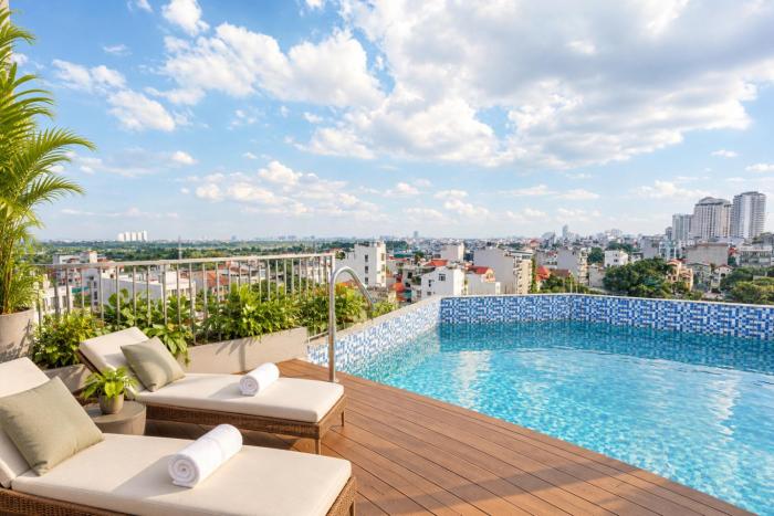 Au Co Riverside Pool Apartment