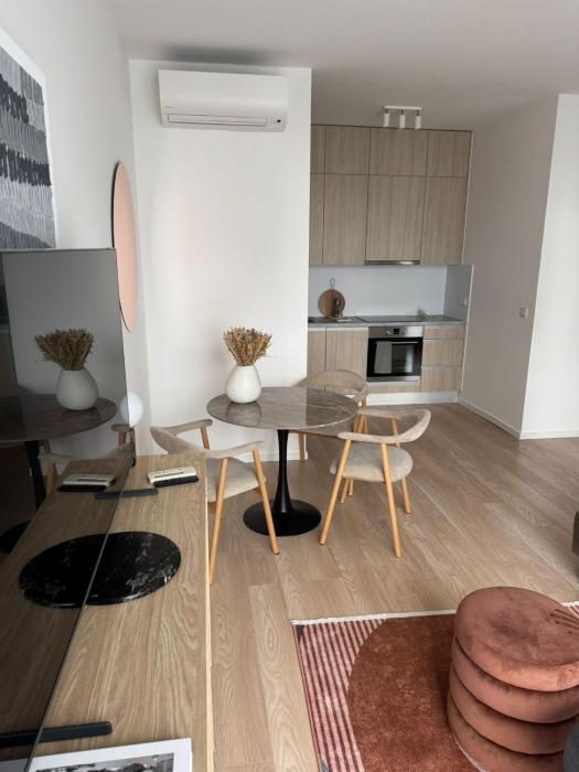 Warsaw Brewery, high floor apartment next to Frontex