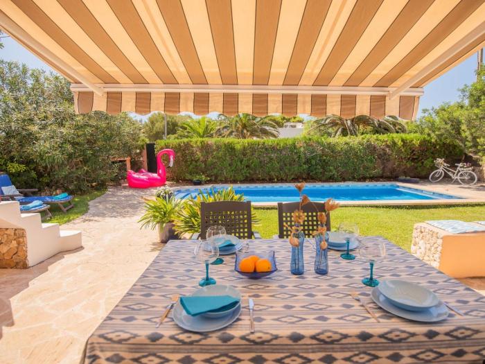 dbdafdecbbbdfe - Holiday Home Villa mit privatem Pool für 4 Personen