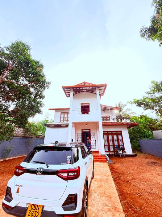 Ceylon Crown Villa