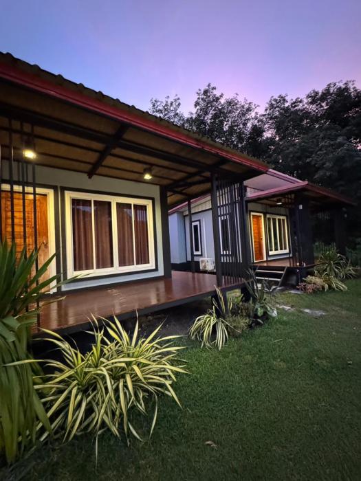 Laem Yang Home