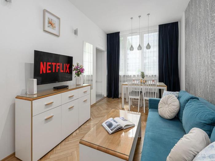 Lumina 3-room Apart w Balcony near Pa ac Kultury