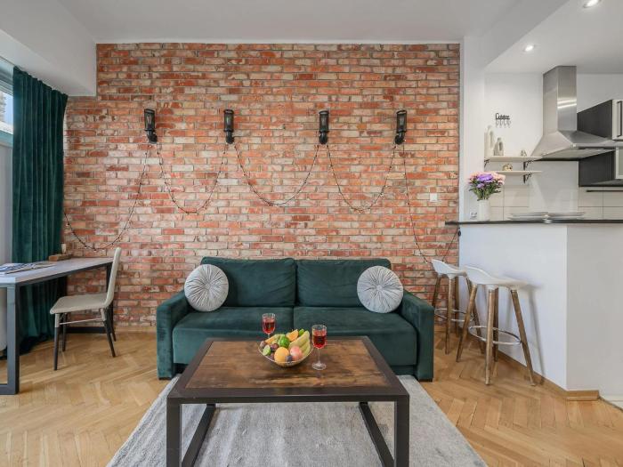 Warsaw Flat near Metro