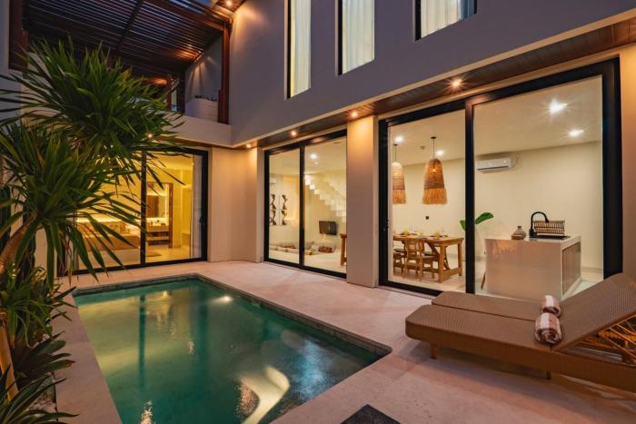 2BR Villa with Pool, Rooftop & Office in Bingin
