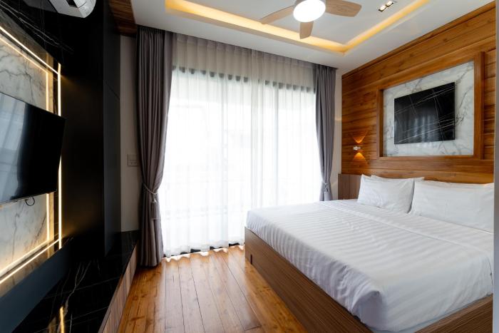 Ashi Poshtel