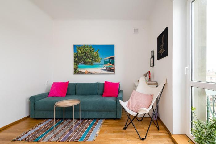 Plac Zbawiciela Charming Studio by BookingHost