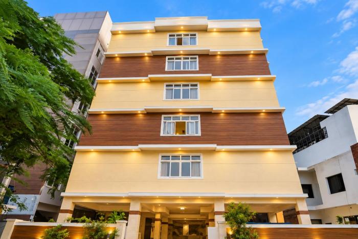 Hotel Gold Near Hitech City & Shilparamam Madhapur 100ft road