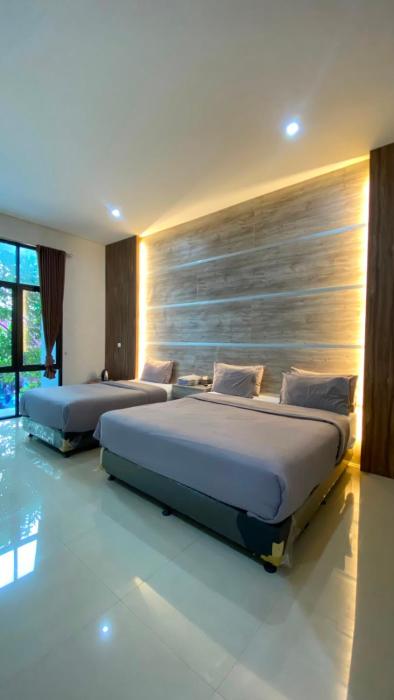 Louise Hotel Cianjur