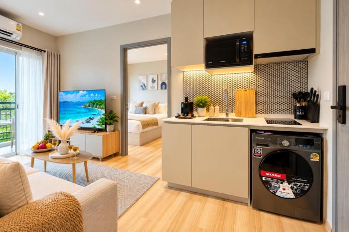 Title Serenity 1-Bedroom Suite with Balcony and city view by TVC A312