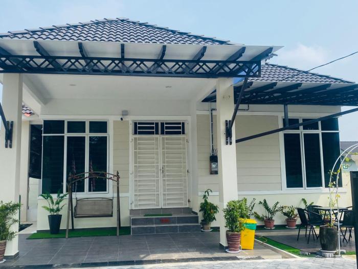 Seri Idaman Cottage - MusIim Only