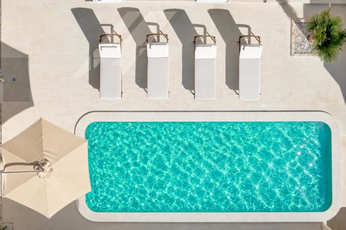 Villa Paraíso - Sleek Design & Pool by LovelyStay