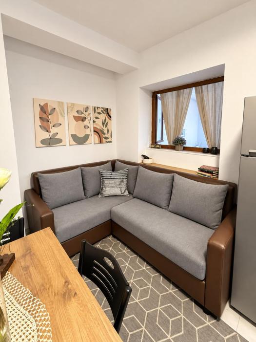 VINEA Apartment Tirana - 2BR & Free Private Parking