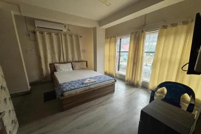 FabHotel Queen