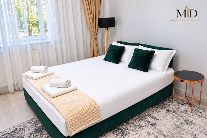 Mid Green Studio, Self check-in, Free Parking