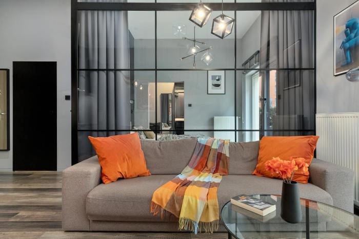 Chmielna Stylish Apartment with Garden and Parking in the center of Gdańsk by Heyrent