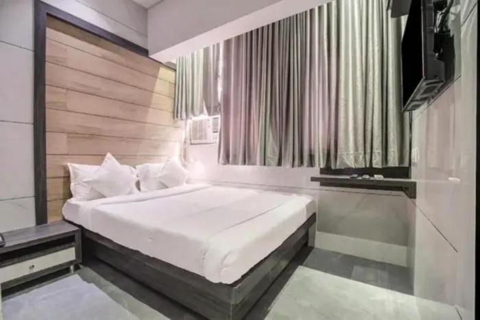FabHotel Spring Residency