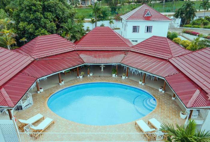 Family Villa with Pool