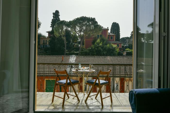 Una Finestra su Villa Durazzo by Wonderful Italy
