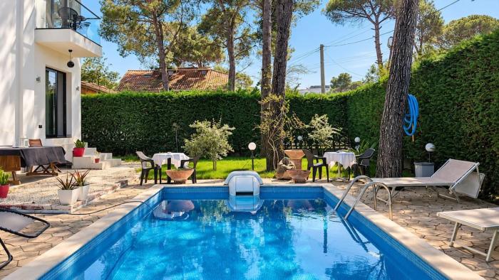Vila Elsa Pool by Premium Selection