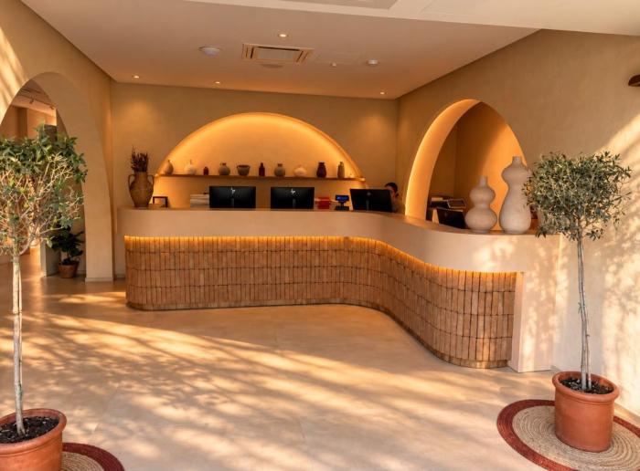 Beach Hotel Terracotta
