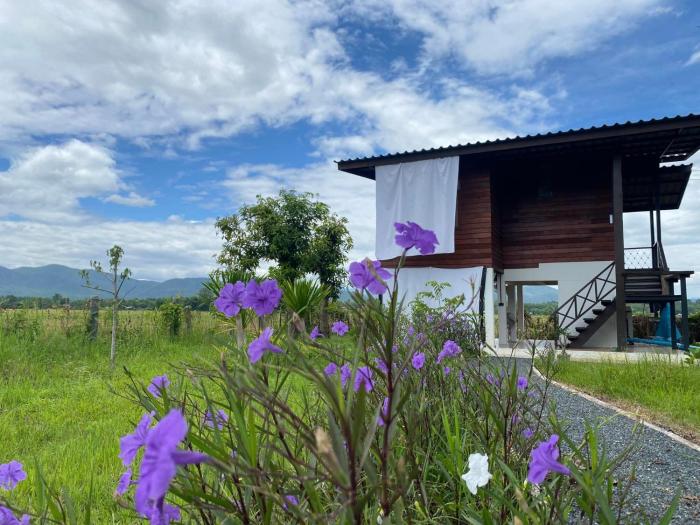 Baan PhuriChaya Doi Saket Chiang Mai Peaceful Stay with Mountain and Rice Field View