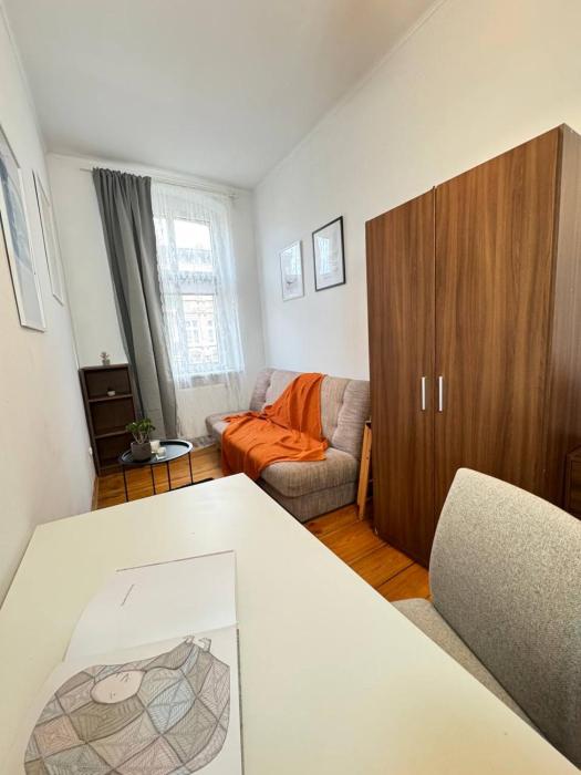 PozNest - Szpital Polna III Jeżyce 3I8 - Samodzielne Zameldowanie - Self Chek