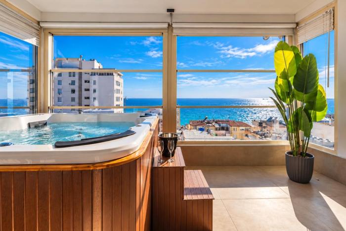 Arden Jacuzzi Penthouse by Premium Selection