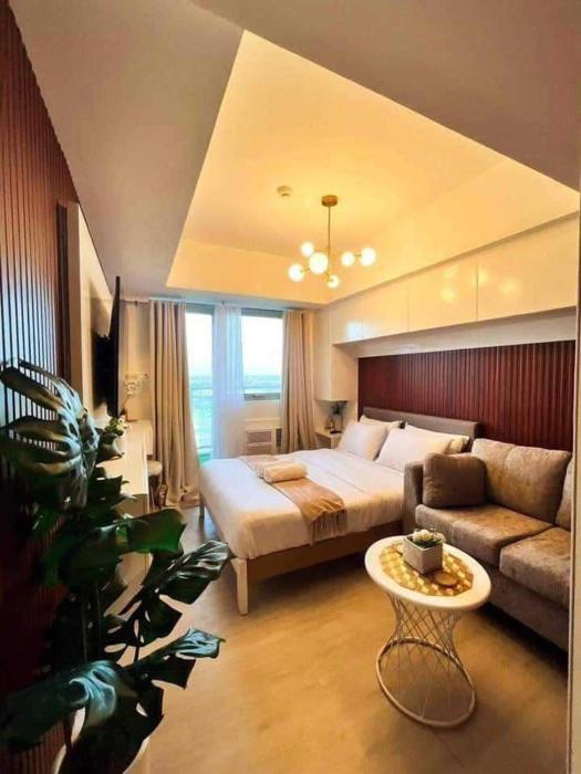 Reingers Den - Azure North Pampanga