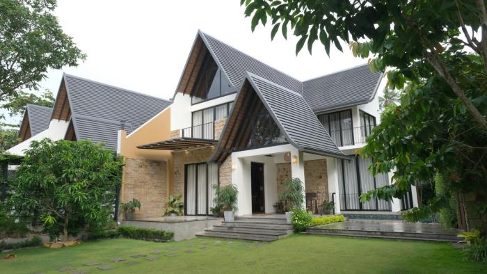 Solara Bloom Villas