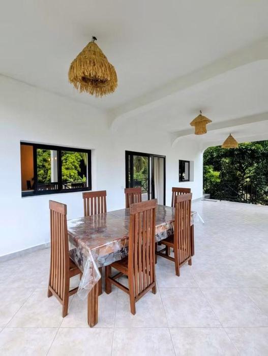 Appartement 2 chambres sous les cocotiers, Dzamandzar