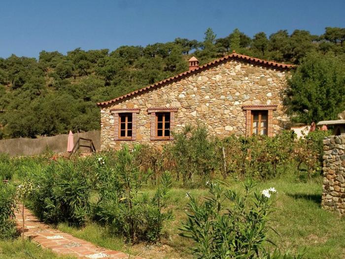 El Águila, Stone Cottage