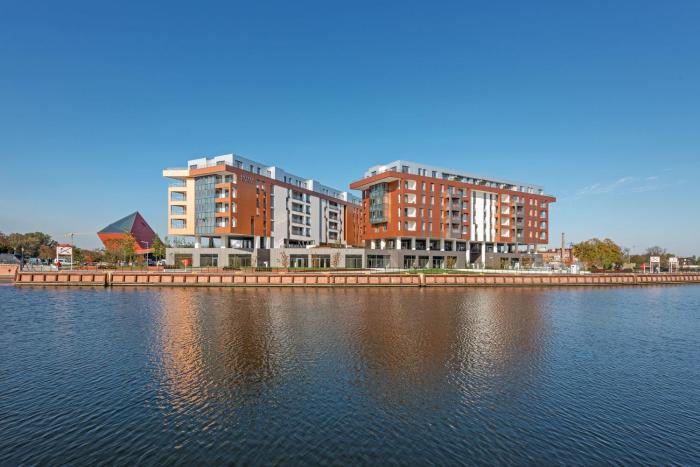 Riverside Apartments-Brabank DeLuxe