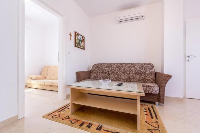 Apartments Marich