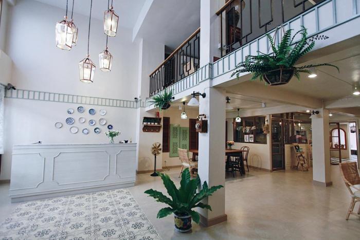 Vera Nidhra - Self check-in after 6pm