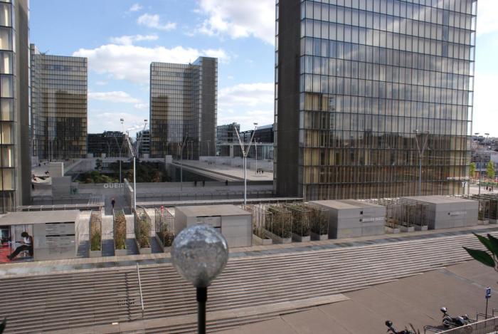 Seine Front Room Lib. F.Mitterrand