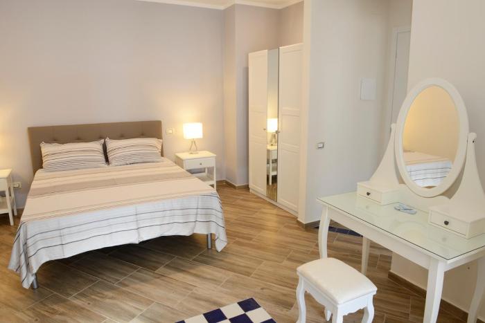 Fronte Del Porto Guesthouse