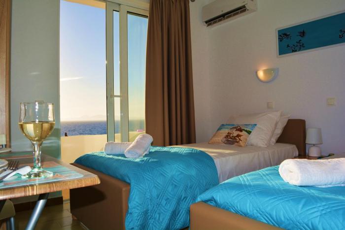 Lilians Seaview-Party Street-Youth Studios