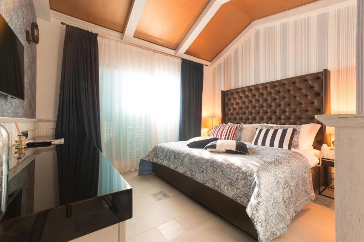 Explore the Allure of Luxury - An In-Depth Hotel Review for Forza Mare Hotel in Dobrota, Kotor, Montenegro