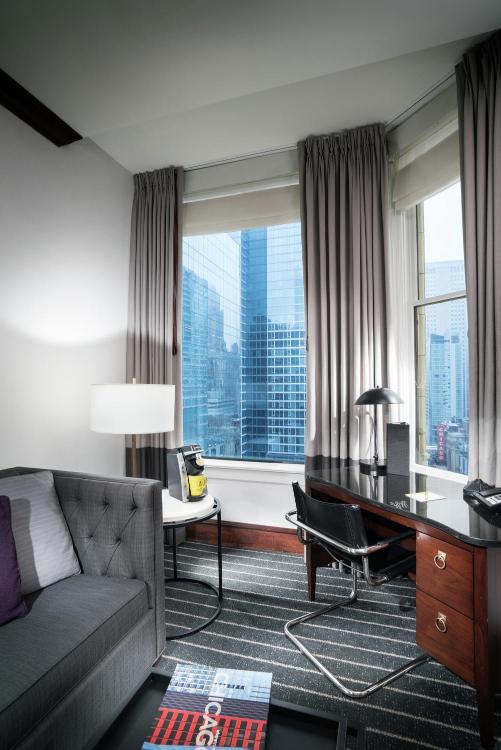 Staypineapple Chicago, An Iconic Hotel Review, Illinois, United States