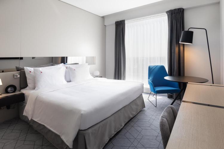 Urban One Bedroom Apartment - with complimentary Shuttle Service to the Beach and Deira City Center