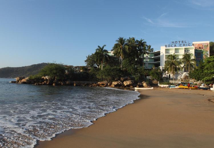 Caletilla 68B, Las Playas, 39390 Acapulco, Gro, Mexico.