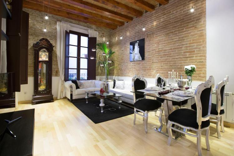 Deluxe Two-Bedroom Apartment with Sea View  - La Rambla