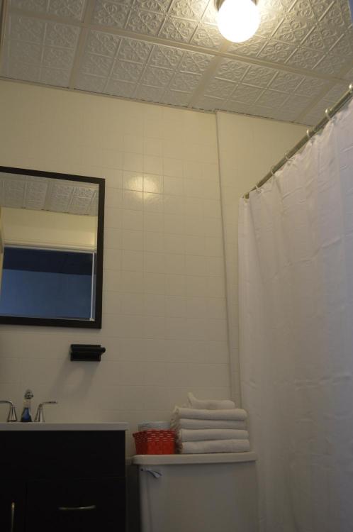 Habitación con cama grande 