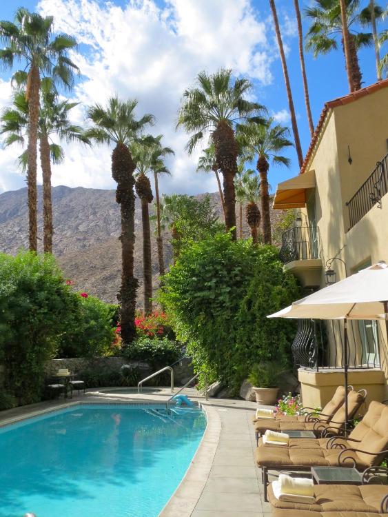 412 West Tahquitz Canyon Way, Palm Springs, CA 92262, United States.