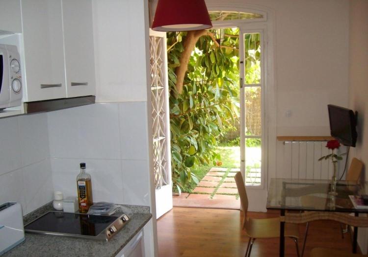 One-Bedroom Apartment with Garden