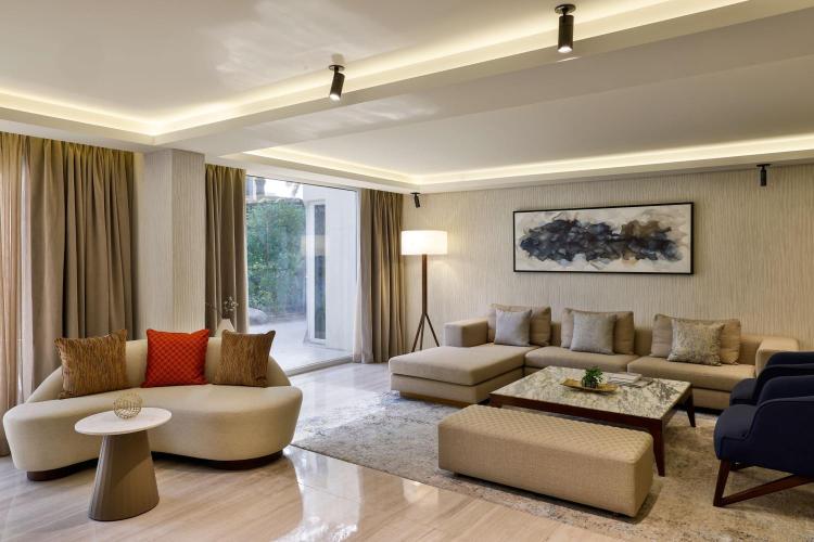 Presidential Suite, Club Lounge Access, 1 King, Garden View - Complimentary DXB Airport Shuttle Drop Off