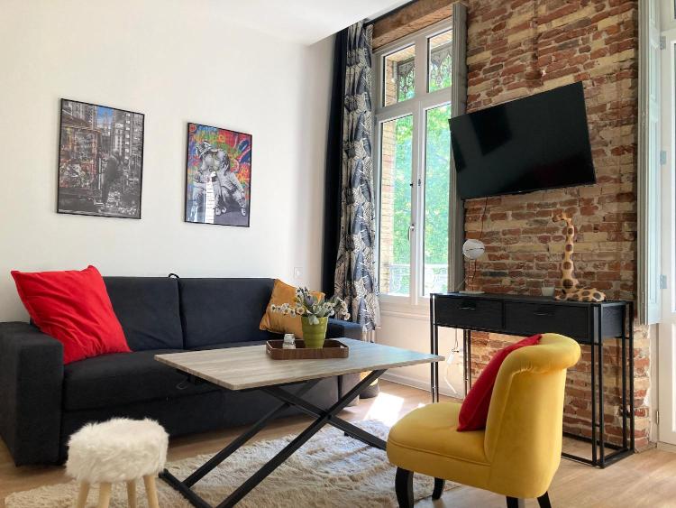 Studio-Apartment mit Balkon