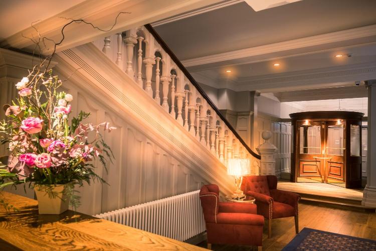 Gate Hotel Review, Londonderry Travel